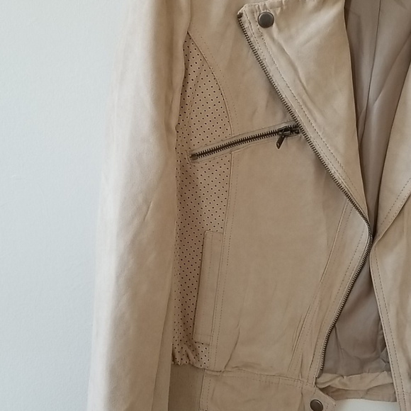 Faux suede beige jacket - Picture 4 of 6